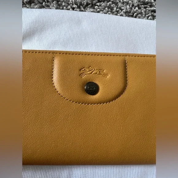 Longchamp Le Pliage Cuir Wallet - Picture 6 of 7